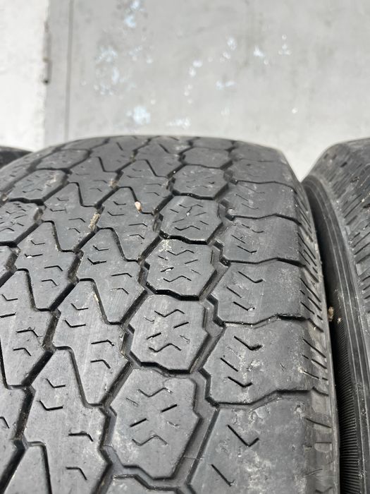 4 бр. всесезонни лекотоварни гуми 285/65/16C GoodYear DOT 1613 5-6 mm