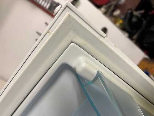 Малък хладилник с камера Liebher