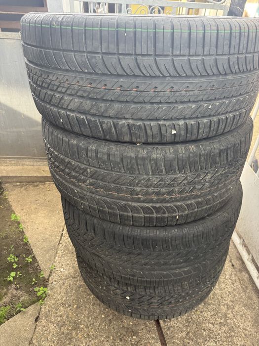 Гуми GoodYear Eagle F1 285/40 R22