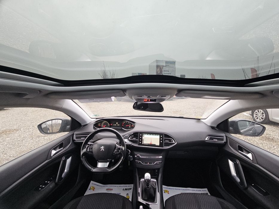 Peugeot 308 1.6d Euro6 Panoramic Navigatie