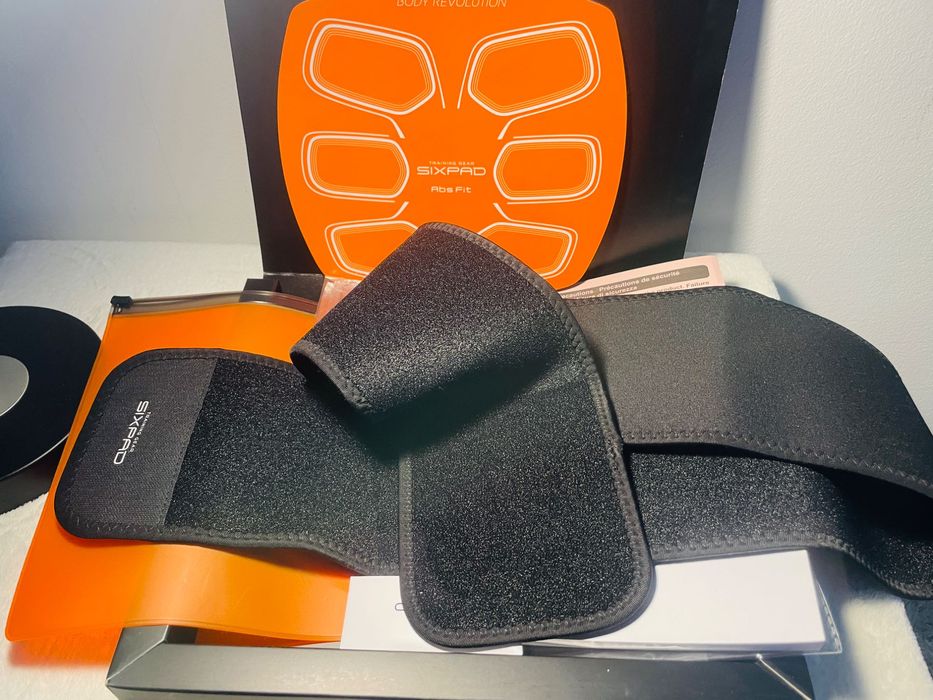 SIXPAD - six pack abs - fitness wearable; Abs Fit