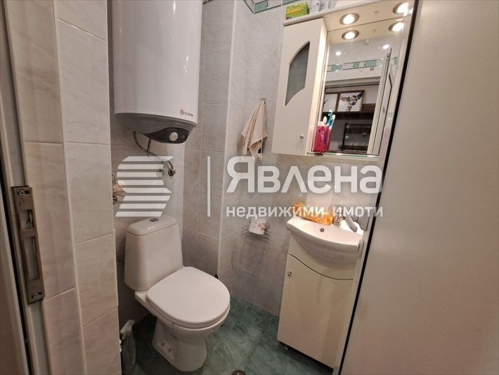 Прекрасен двустаен апартамент във Виница