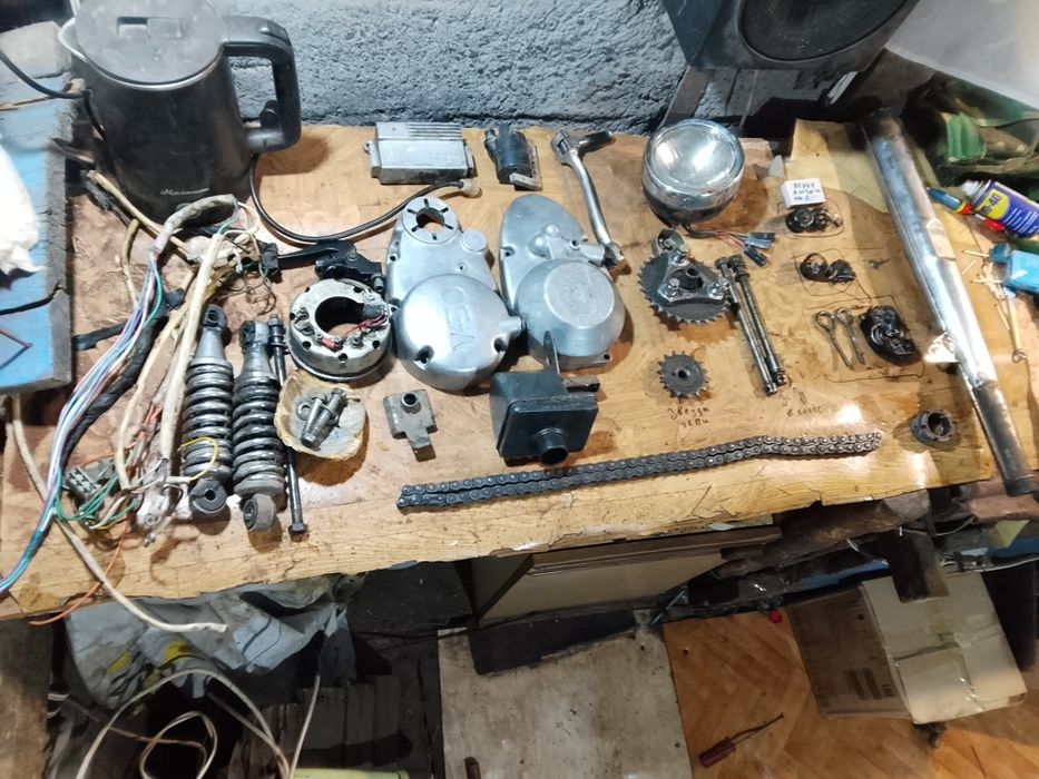 Продам Ригу мини мокик по запчастям