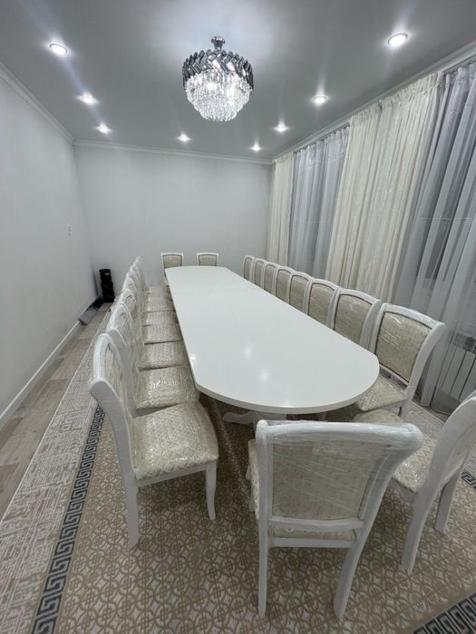 Стол и стулья комплект