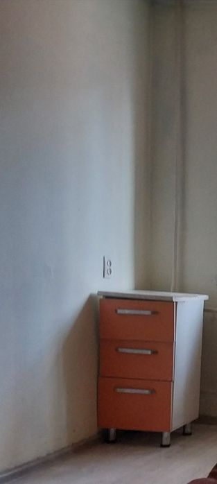 Продам кухонный гарнитур глянц. оригинал