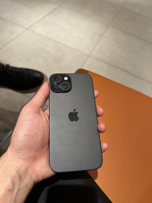 Айфон 15 128гб.