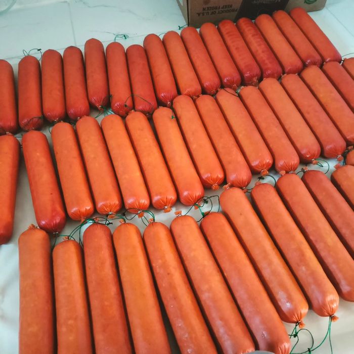 Колбаса итке және мысыққа