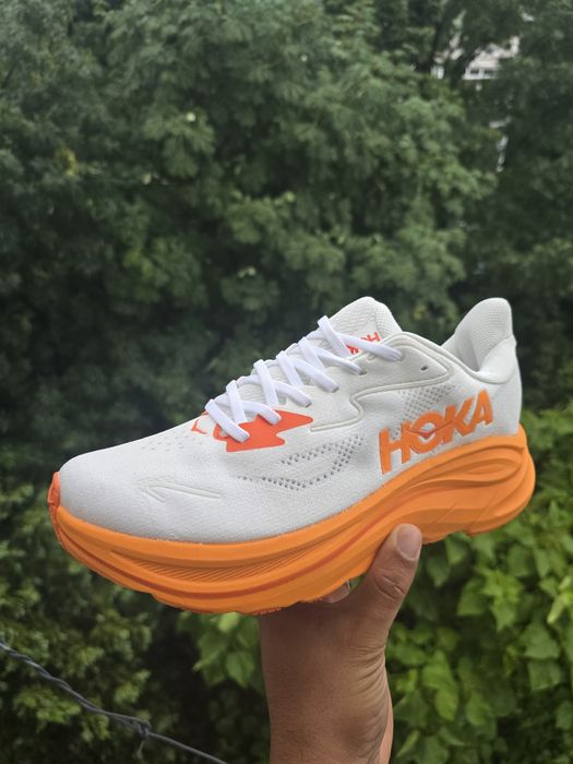 Hoka Clifton 10 43 1/3 Noi!