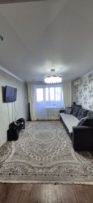 Продам Квартиру трех комнат
