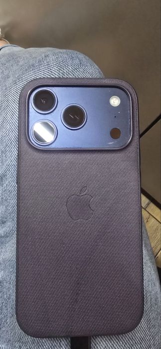 Iphone 17 pro 256gb 18 месеца остатъчна гаранция, 100% батерия