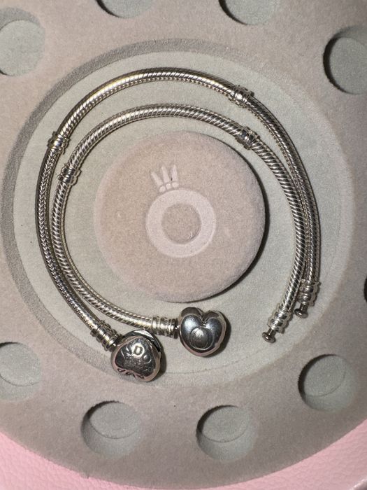 Pandora bratari+cutie aniversara+charm