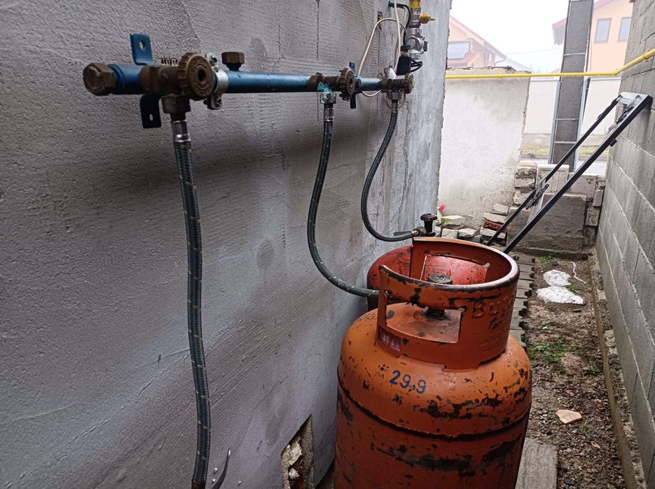 Vind butelii tot sistemul