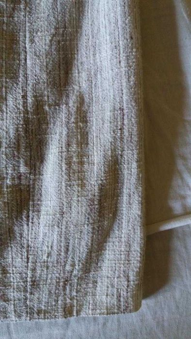 Vand fusta scurta, de vara, captusita cu matase sintetica.