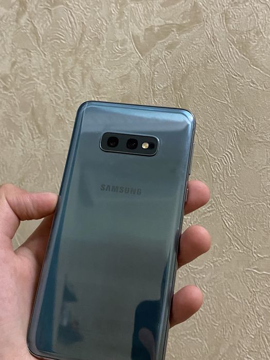 Смартфон Samsung  s10e