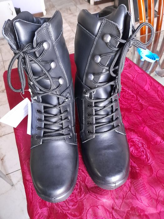 Кубинки и мъжки ботушки