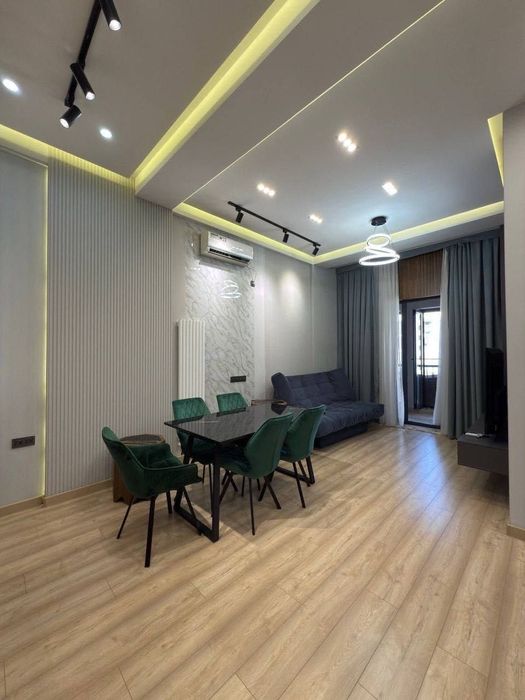 Квартира с современным ремонтом 2ком. 60м² с мебелью ор-р парк Тельман