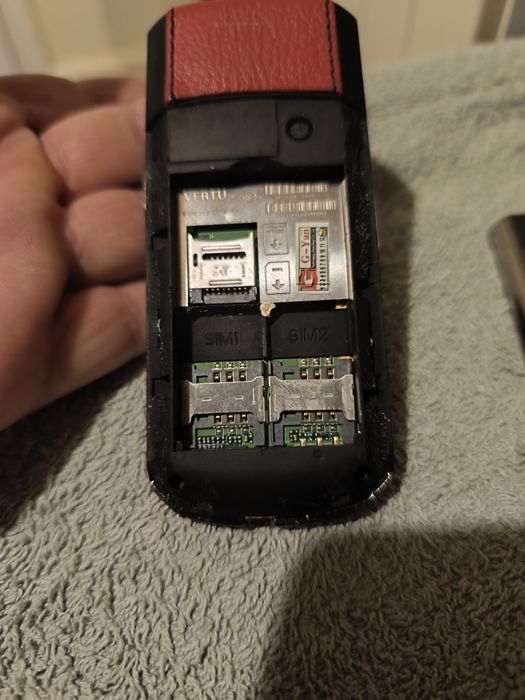 Vertu.  Ferari Limitied Edition.