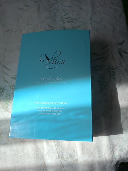 Масажор для лица новый