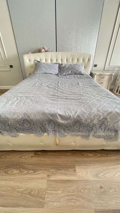 Срочно продам двуспальный кровать