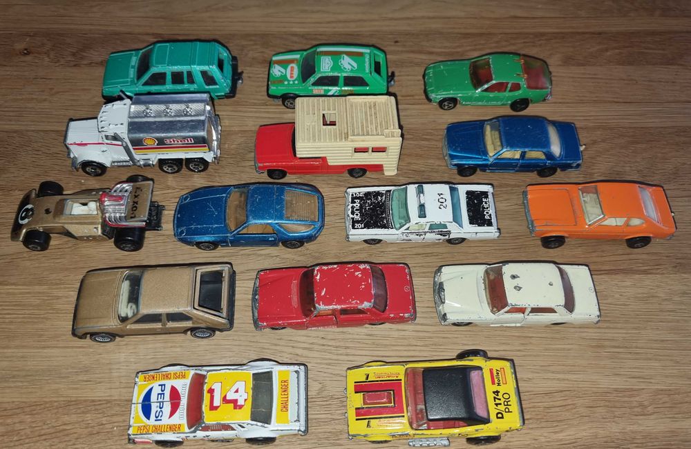 Se vinde machete masinuta, matchbox,siku,majorette