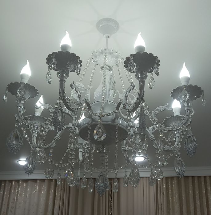 Люстра для гостиной