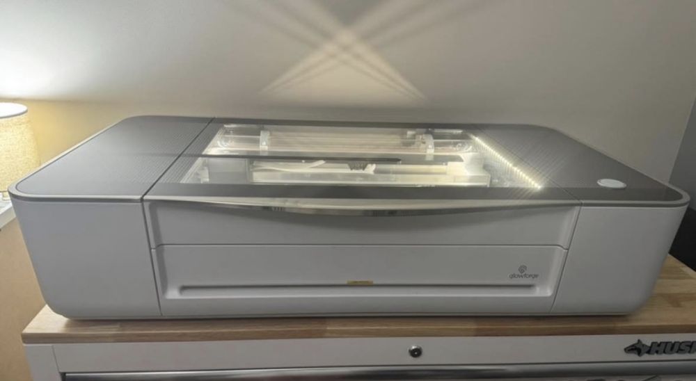 Glowforge pro laser cutting machine/ co2 лазер за гравиране и рязане