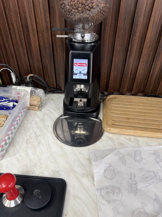 Espressor cafea cu rasnița