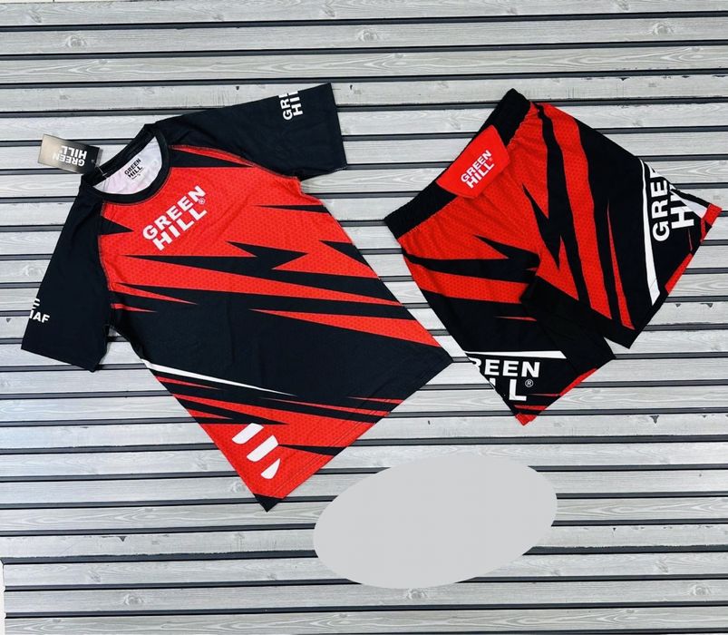 Рашгард, форма для ММА