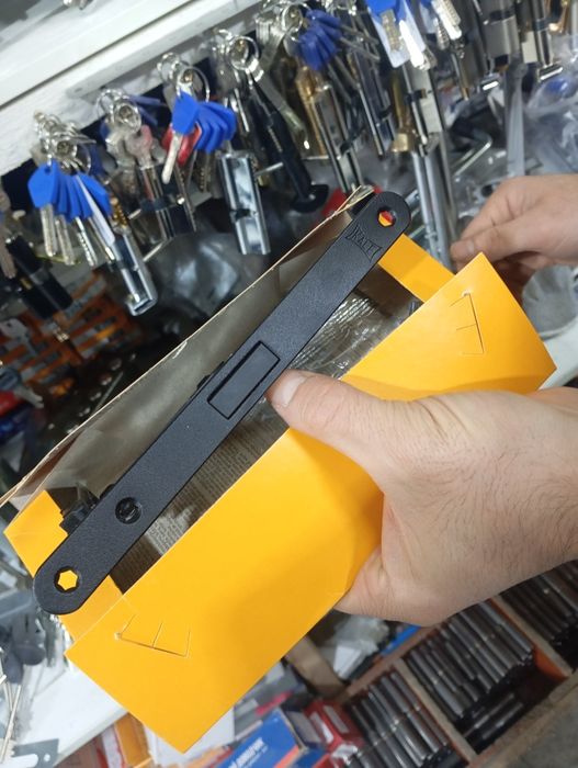 Ремонт замков дверей установка замков  вскрытие замков zamok ochish .