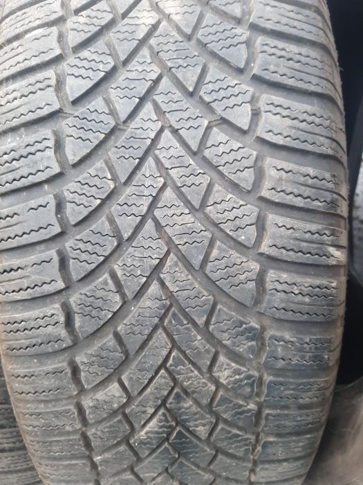 Продам шины 215/55/17 бриджистон