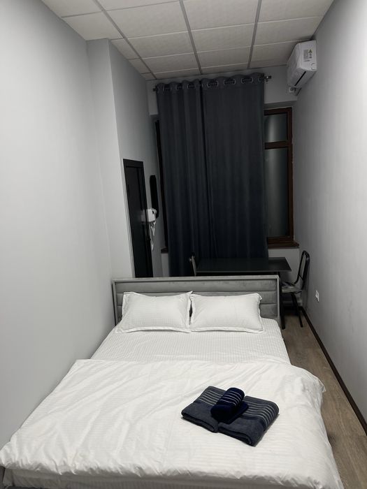 BEZZAKS Hotel Hostel Mexmonxona