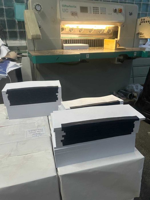 Se vinde ghilotină Perfecta UC – profesională, hidraulică