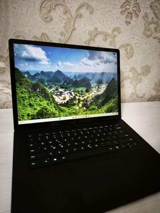 Microsoft Surface Laptop 4