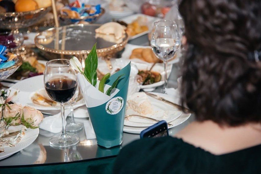 Тойбастар Бонбоньерка 8 март