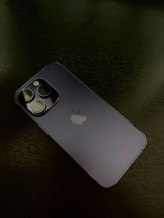 Iphone 14pro в хорошем состояние