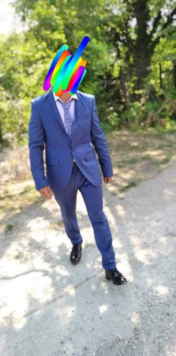 Абитуриентски мъжки костюм нов