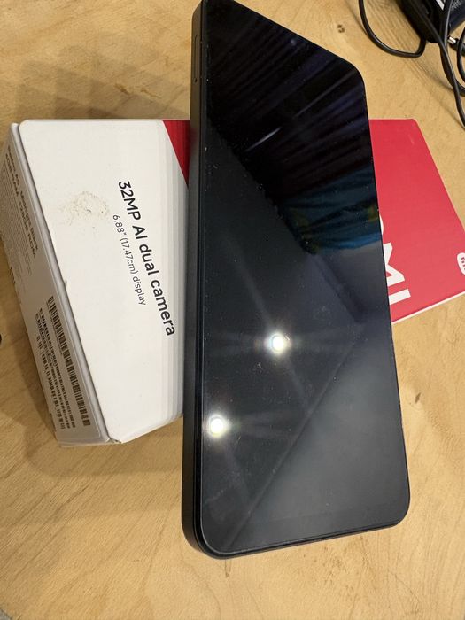 продам Redmi A5 новый