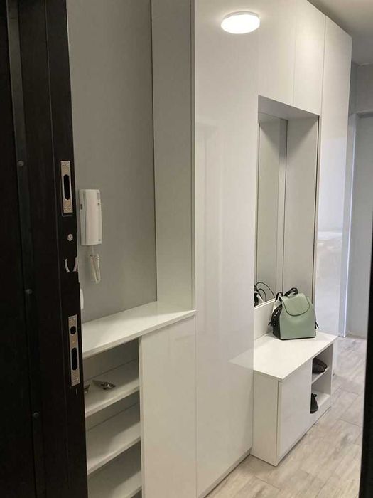 Дава се под наем Тристаен апартамент в София, Лозенец - 110 кв.м за 637.5 € - Снимка #2