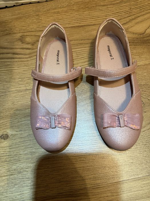 Pantofi copii Mayoral – balerini roz cu baretă, mărimea 34