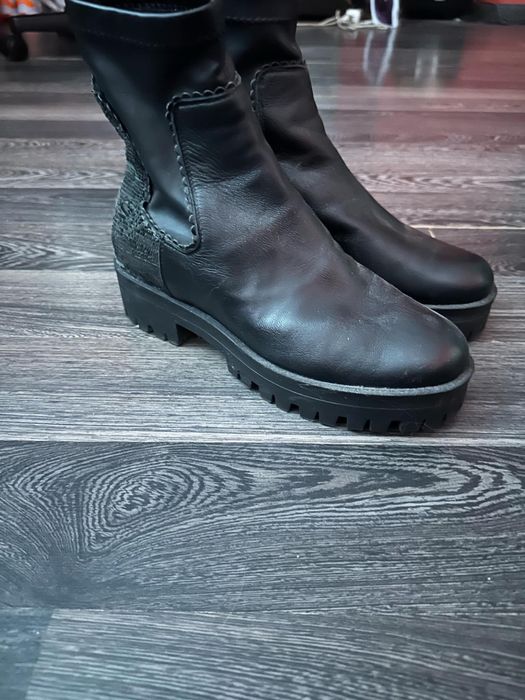 Дамски боти на Дарис