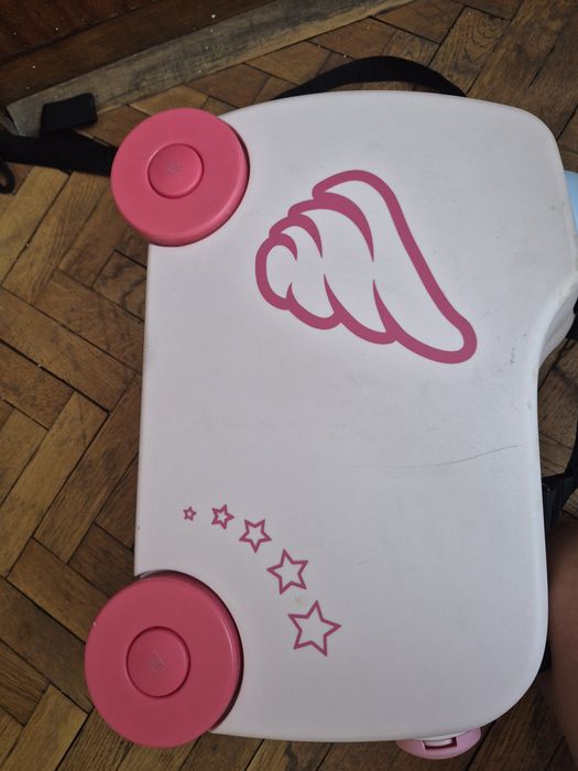 Детски куфар с колела