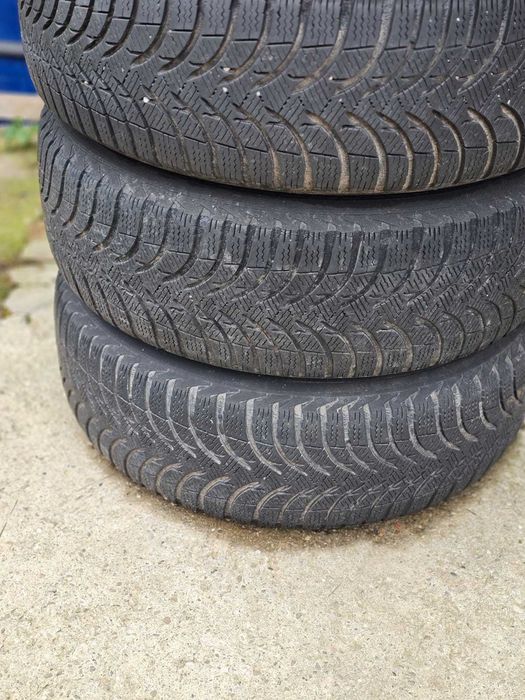 Jante aliaj audi cu cauciucuri de iarna 195/65/15