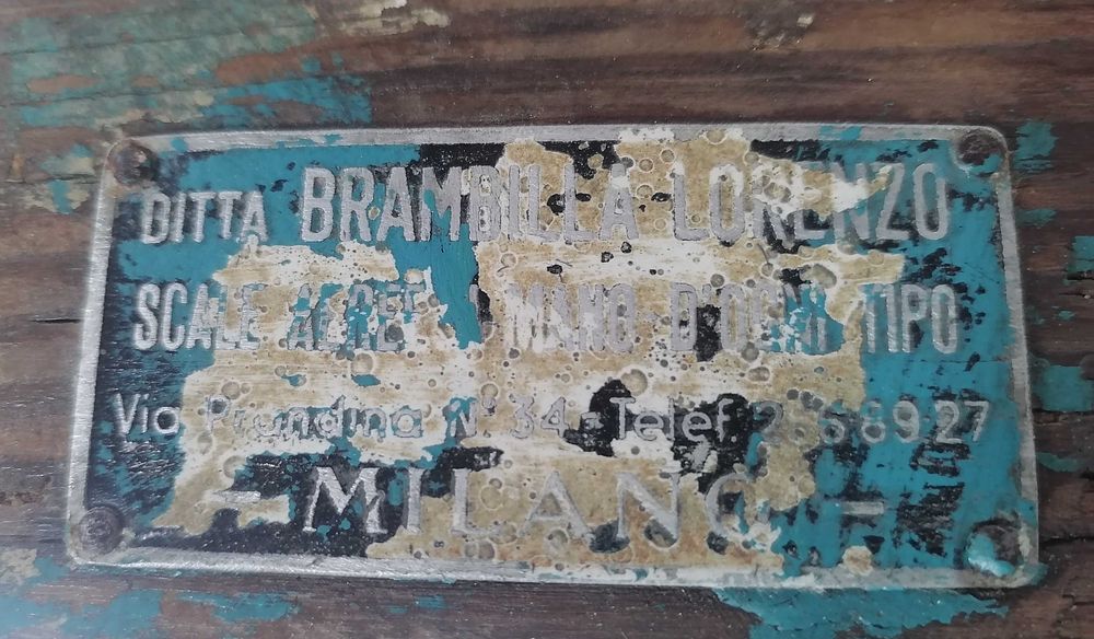 Scara veche din lemn masiv  Italia  /Recuzita/Obiect Decorativ