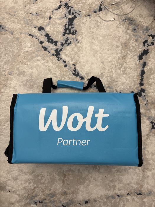 Термосумка Wolt для доставки на Автомобиле