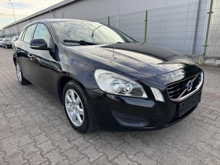 Volvo V60 DRIVe - An 2011 - 1.6 D2 115Cp Euro 5 - City Safety
