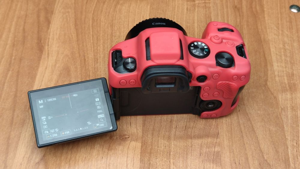 Canon EOS R6 + Canon ADAPTER  RF-EF