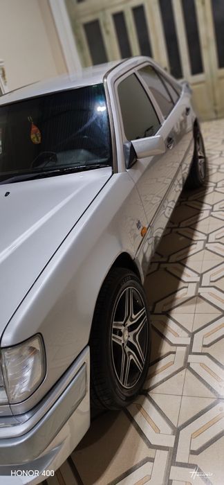 СРОЧНО! Продаётся Mersedes Benz 124