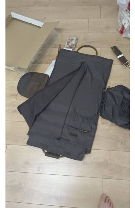 портпле́д кожаный