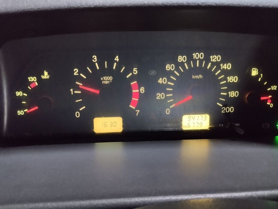 Продаю Ваз 2115 не большой торг