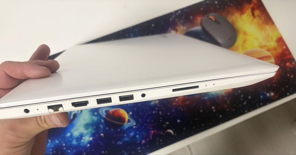 Laptop Lenovo Ieapad 320 ~ Este ca nou foarte putin folosit ‼️